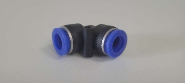 Фитинг угловой пластиковый D=6мм L-POWER LP35096662